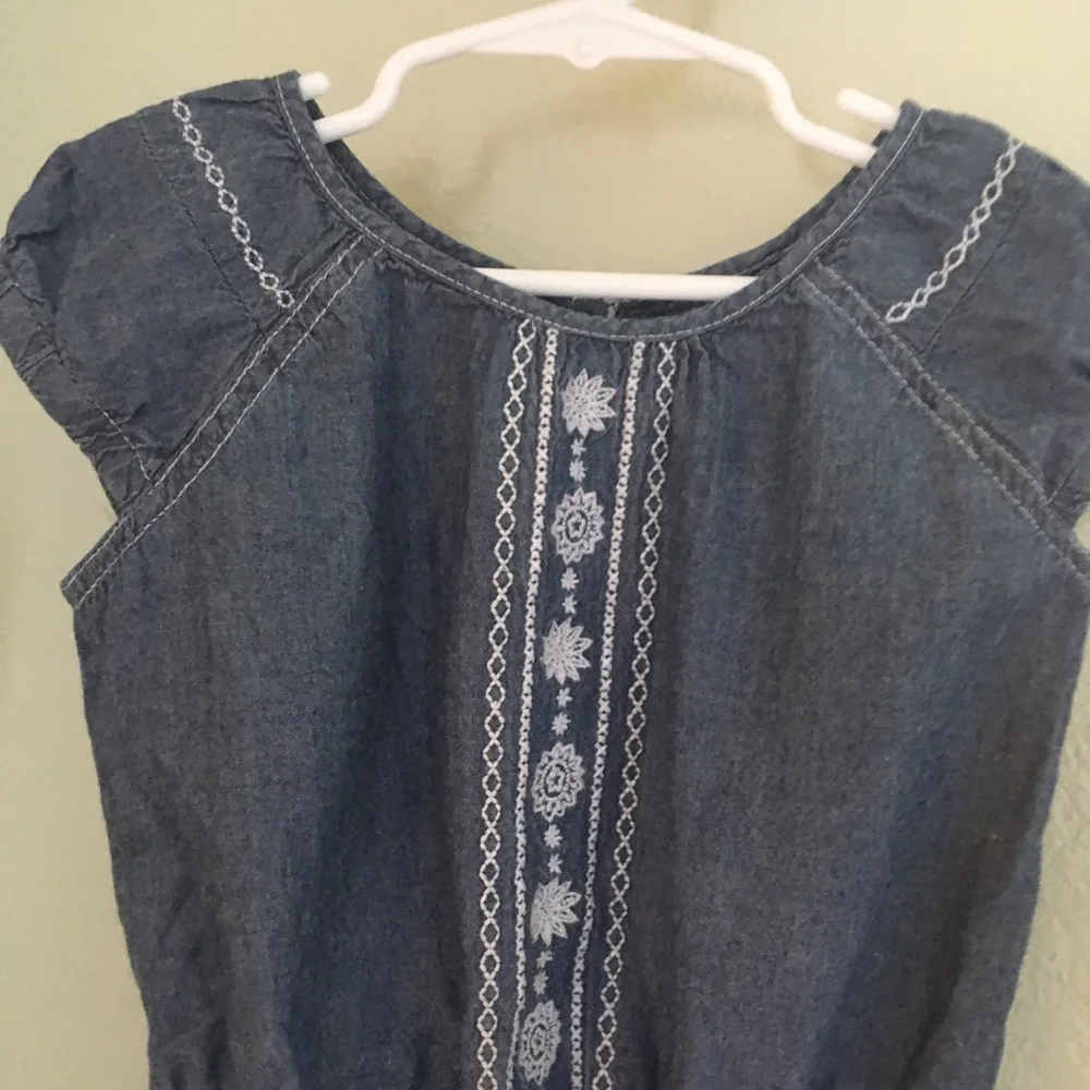 Children’s Place girls top size 4